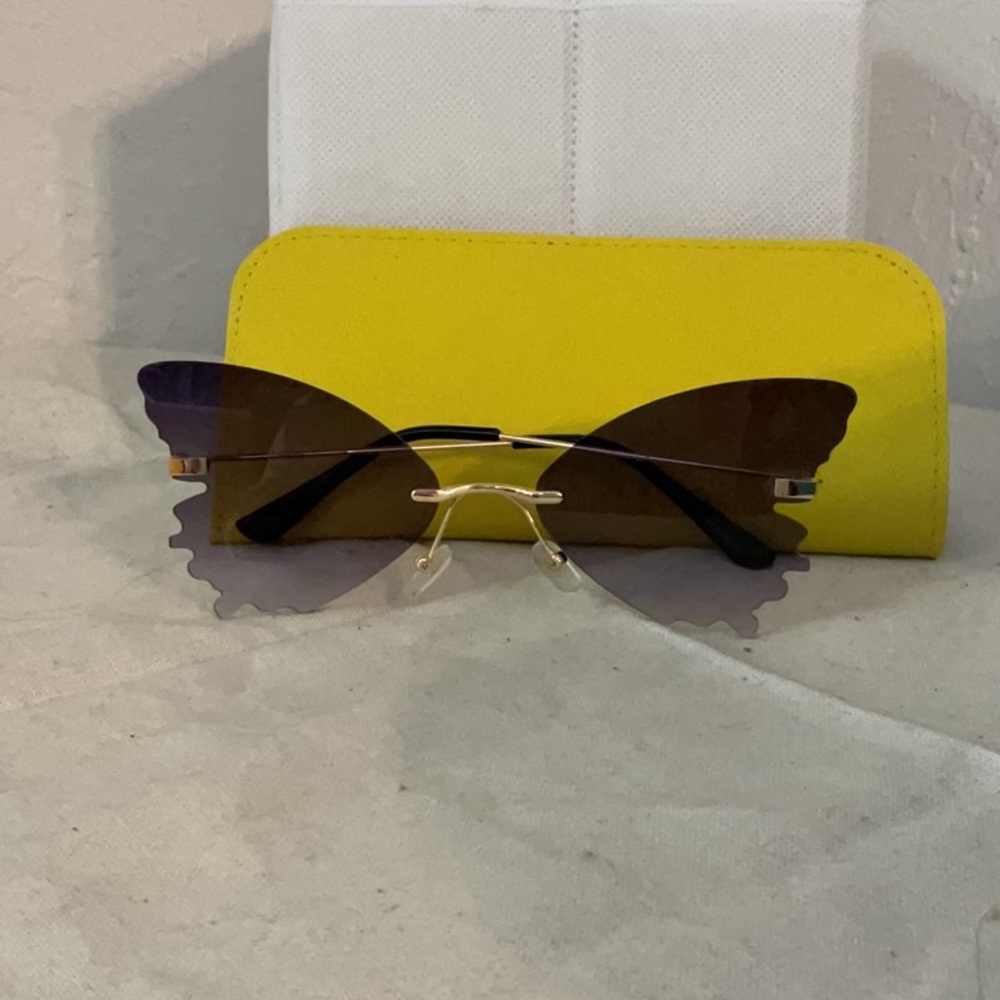 Sale! Rimless Butterfly Wings Sunglasses, Lavender/Gold, 5.5”W x 2”H